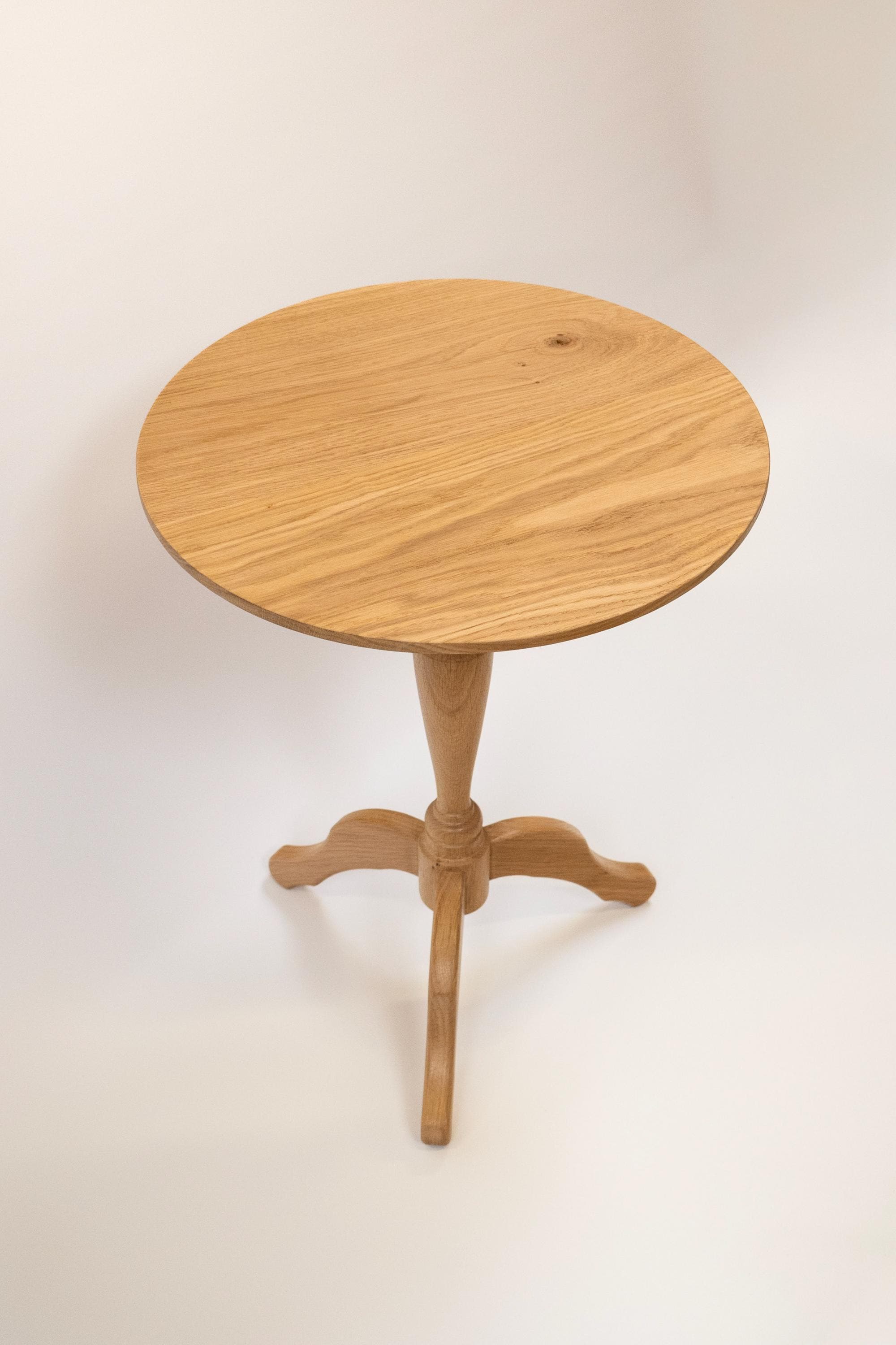 Handmade Oak pedestal table